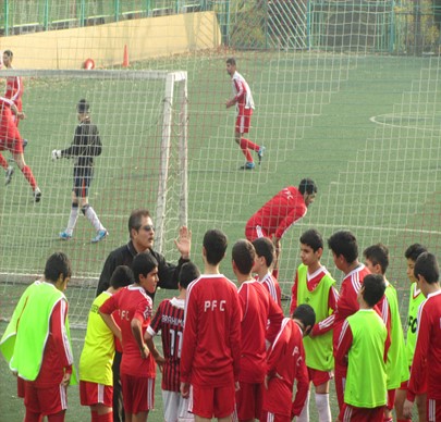 مدرسه فوتبال تهران -مدرسه فوتبال