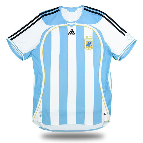 خرید لباس قدیمی آرژانتین 2006