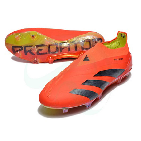 خرید کفش فوتبال قیمت مناسب
