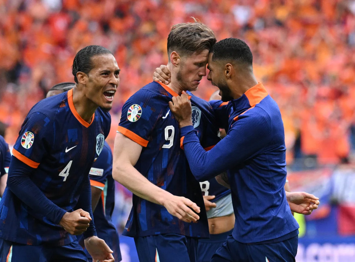 پیش بازی هلند - فرانسه