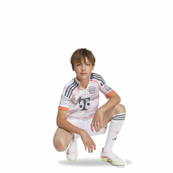 خرید پیراهن و شرت دوم بایرن مونیخ