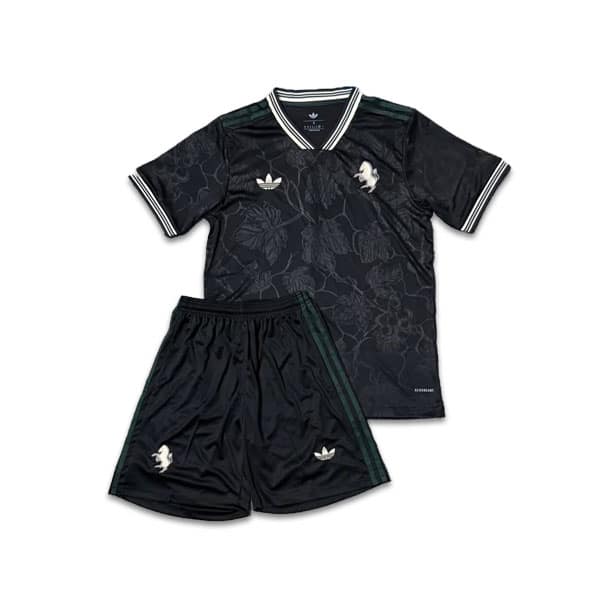 خرید پیراهن و شورت سوم یوونتوس